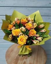 Букет цветов из:  Альстромерии и Розы в Азнакаево