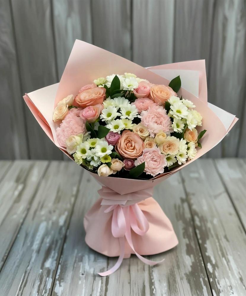 Букет цветов из: Гвоздики, Розы и Хризантемы в Азнакаево