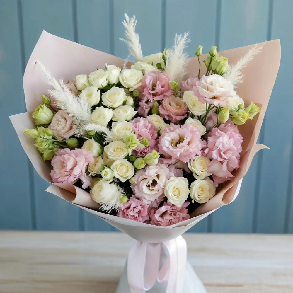 Букет цветов из: Альстромерии и Розы в Азнакаево