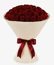 Букет 101 Бордовая роза Блэк Бакарра в Азнакаево
