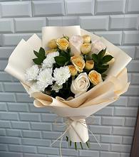 Букет цветов из:  Розы и Хризантемы в Азнакаево