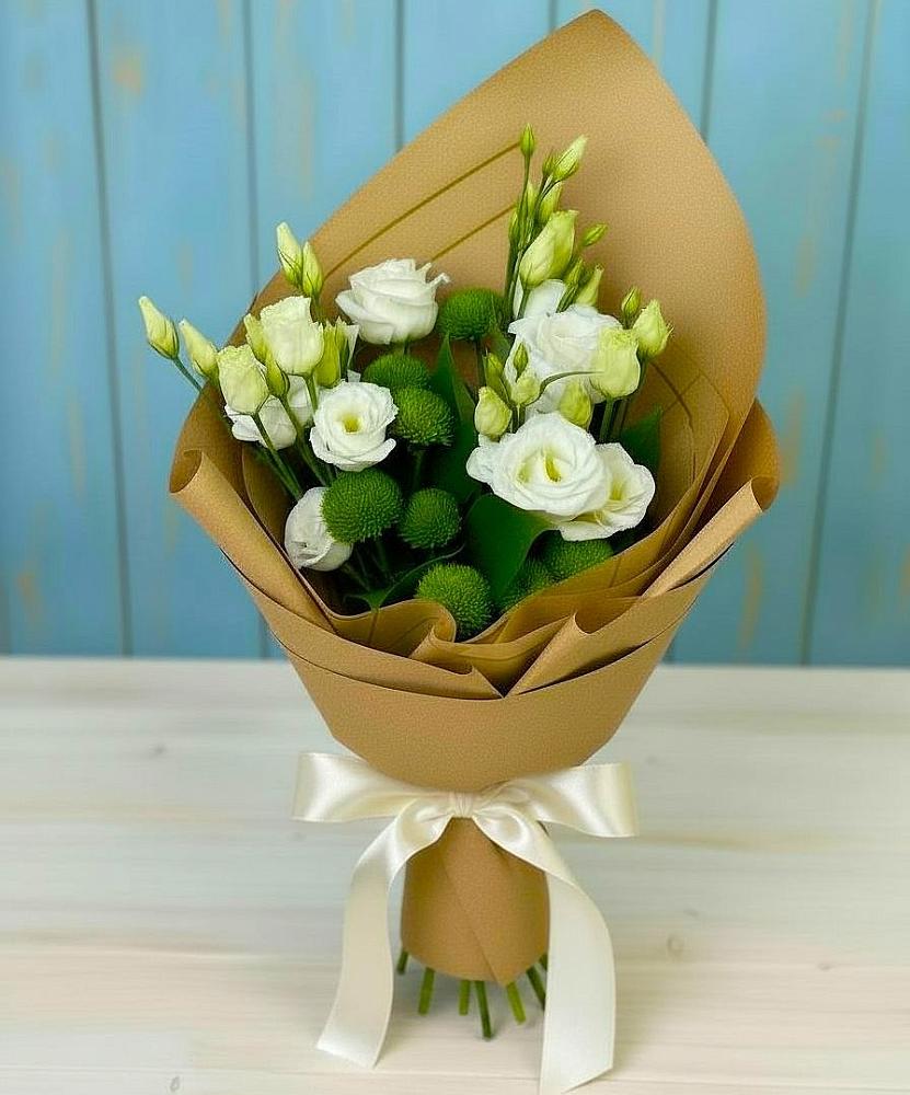 Букет цветов из: Хризантемы и Лизиантусы в Азнакаево