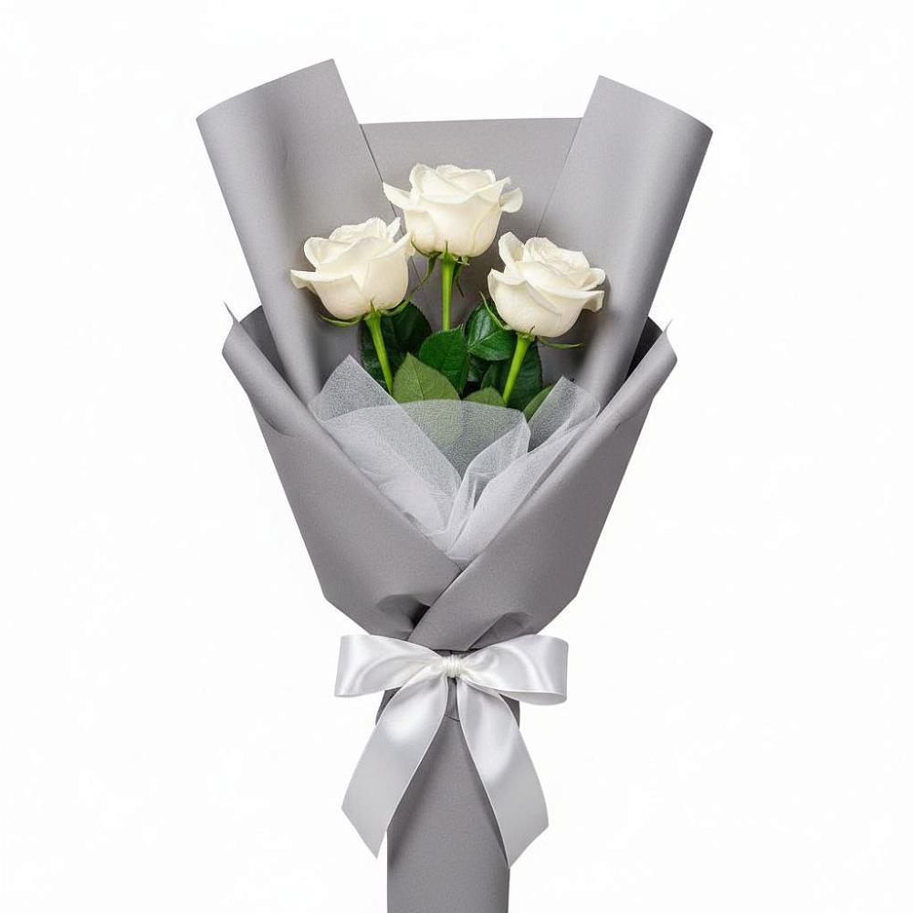 Букет 3 белые розы в Азнакаево