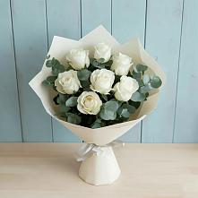 Букет Белые розы в Эвкалипте в Азнакаево