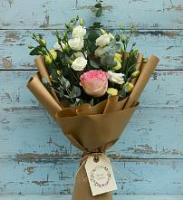 Букет цветов из:  Розы и Лизиантусы #REPLACE_PRED# Азнакаево