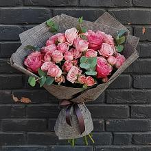 Букет цветов из:  Розы в Азнакаево