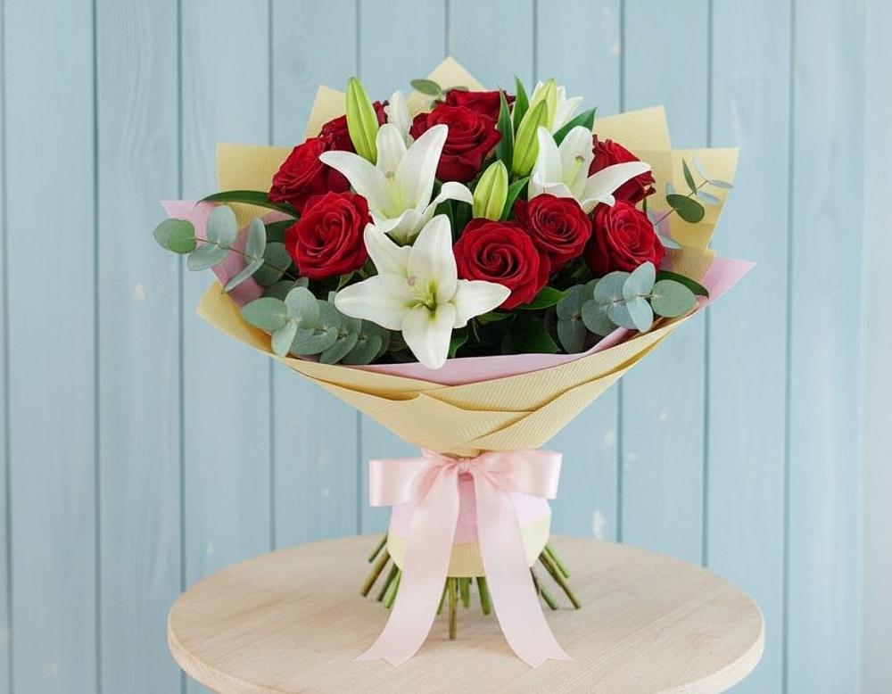 Букет цветов из: Лилии и Розы в Азнакаево